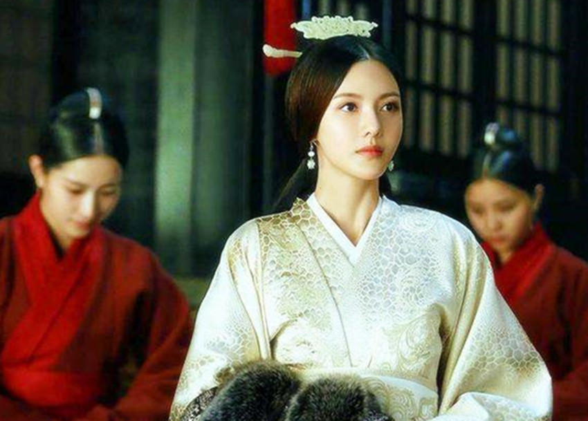 英雄难过美人关，一代枭雄曹丕，为何要赐死甄宓？