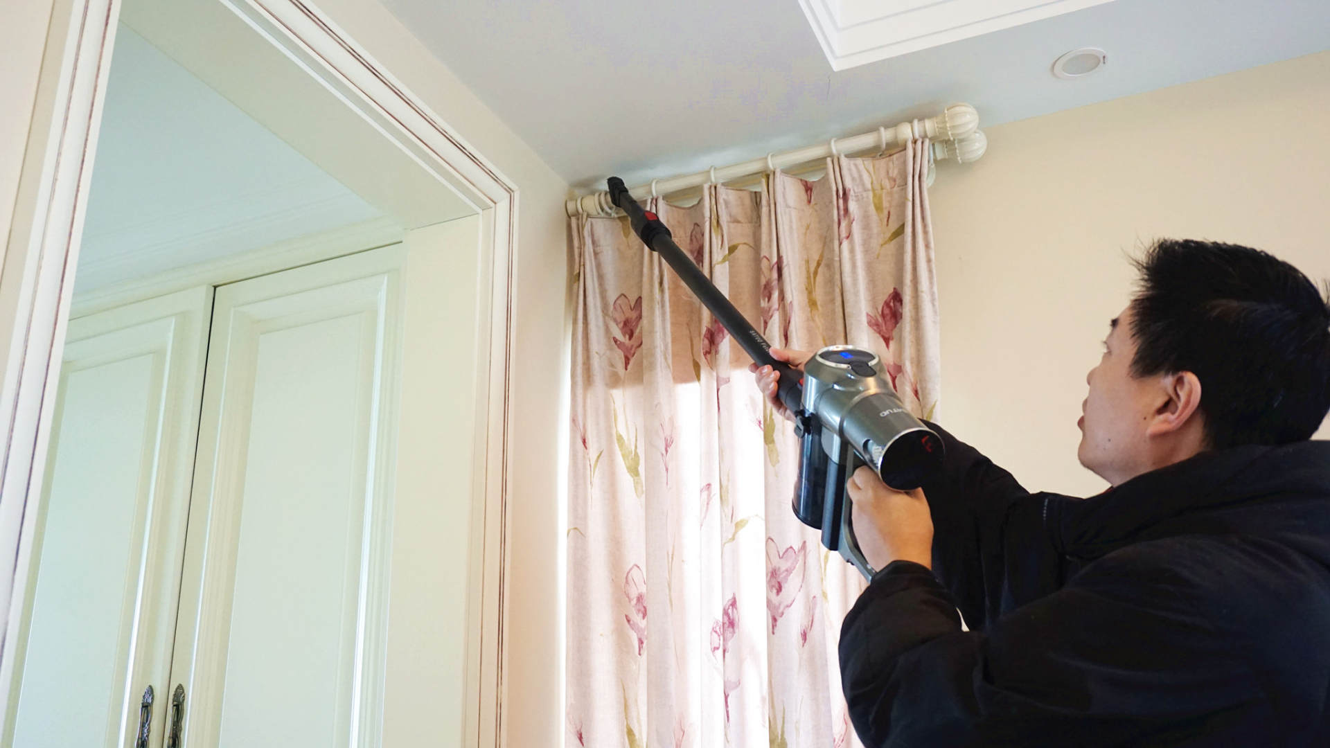 地面清洁的革命，设计比戴森更优秀，国货新品吸拖一体更高效