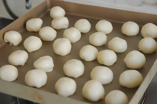 她家的麻薯放4天不硬，一个团能做25个，秘诀原来是要加这个？