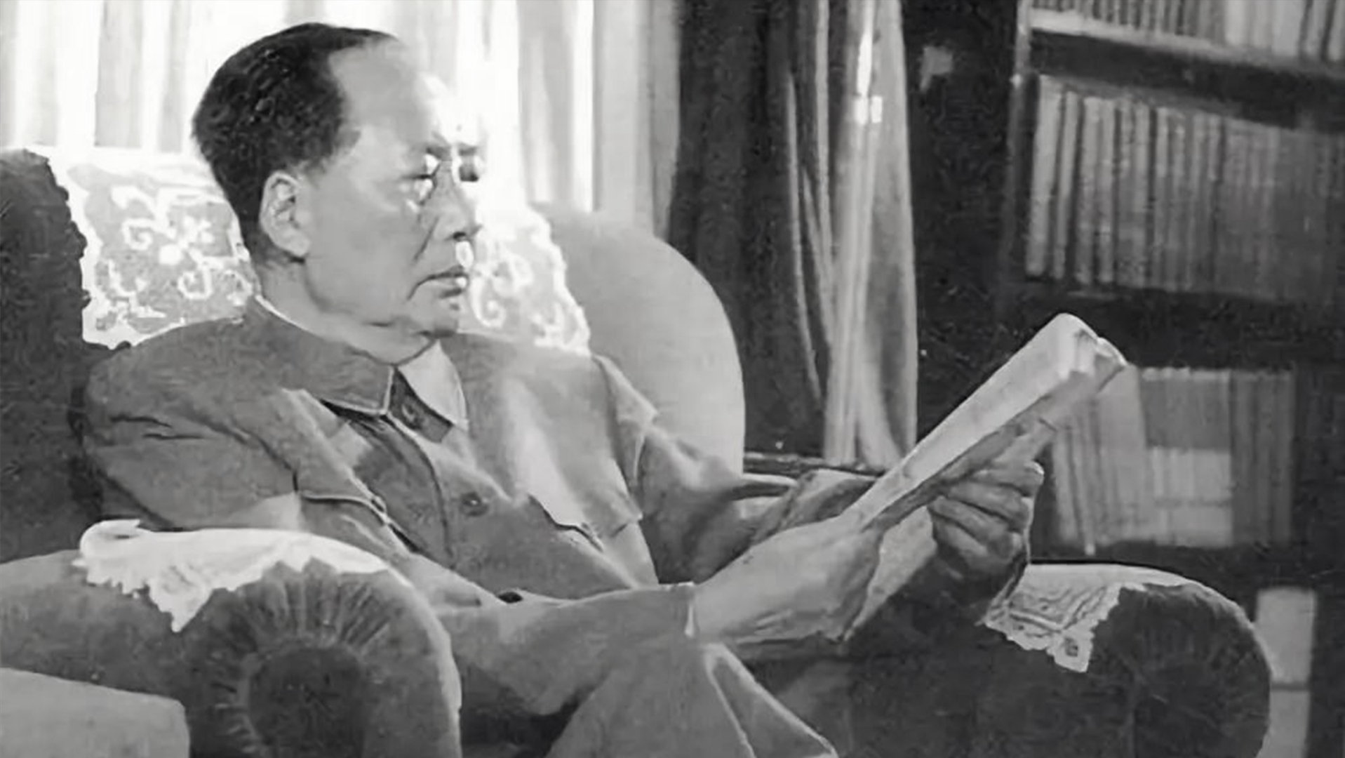 毛岸英牺牲70年后，彭德怀汇报的绝密电报公开，究竟说了什么？