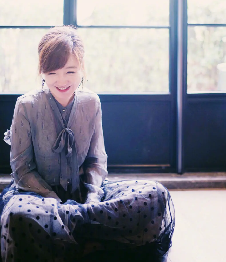 一想到她和胡歌，始终意难平