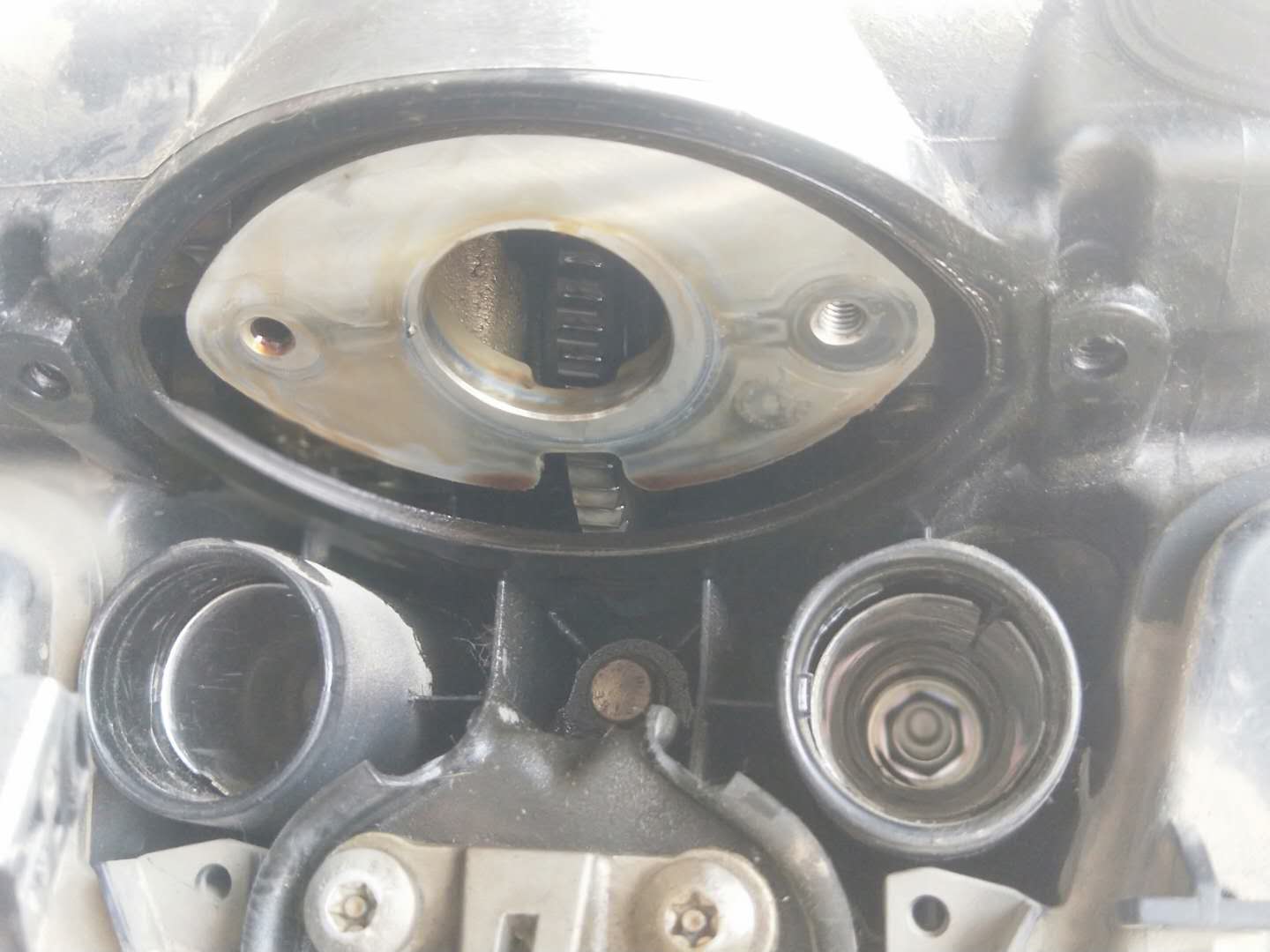 图片[27]_宝马发动机漏油维修 不是所有的漏油就叫通病_5a汽车网