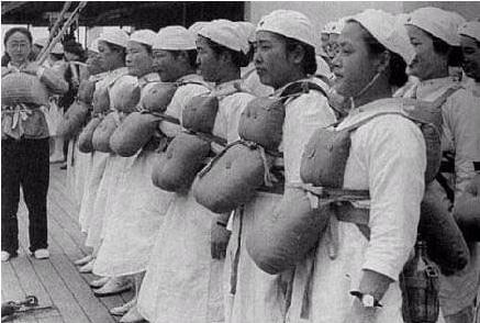 二战中日本女性的悲惨命运，战场上当炮灰，战