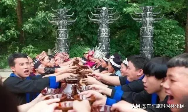 桂林+韶山毛主席铜像广场+凤凰古城+阳朔西街休闲七日游