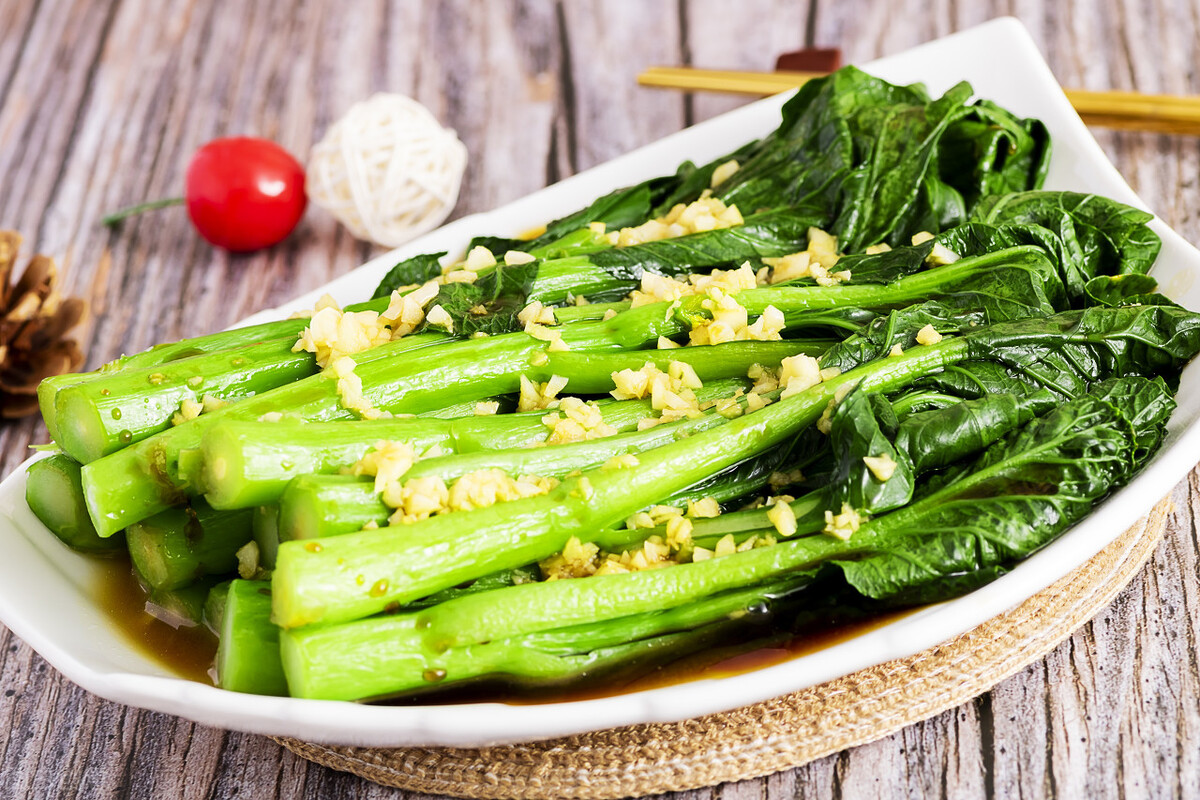 別只盯著牛奶，這4種食物會讓你骨骼更�強健�，不妨多吃點