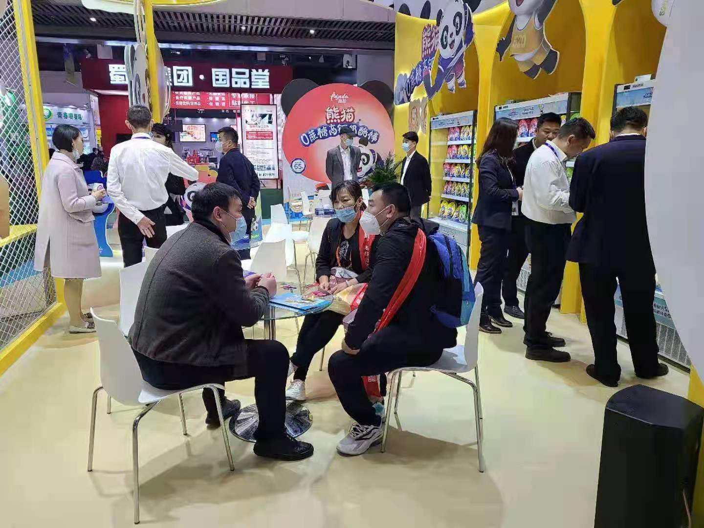 全国糖酒会"熊猫520配方儿童奶酪棒"强势出击