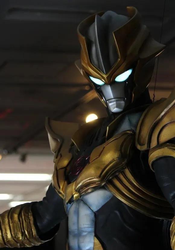 Ultraman: The final match Luo and Tartaros holster open the night race ...