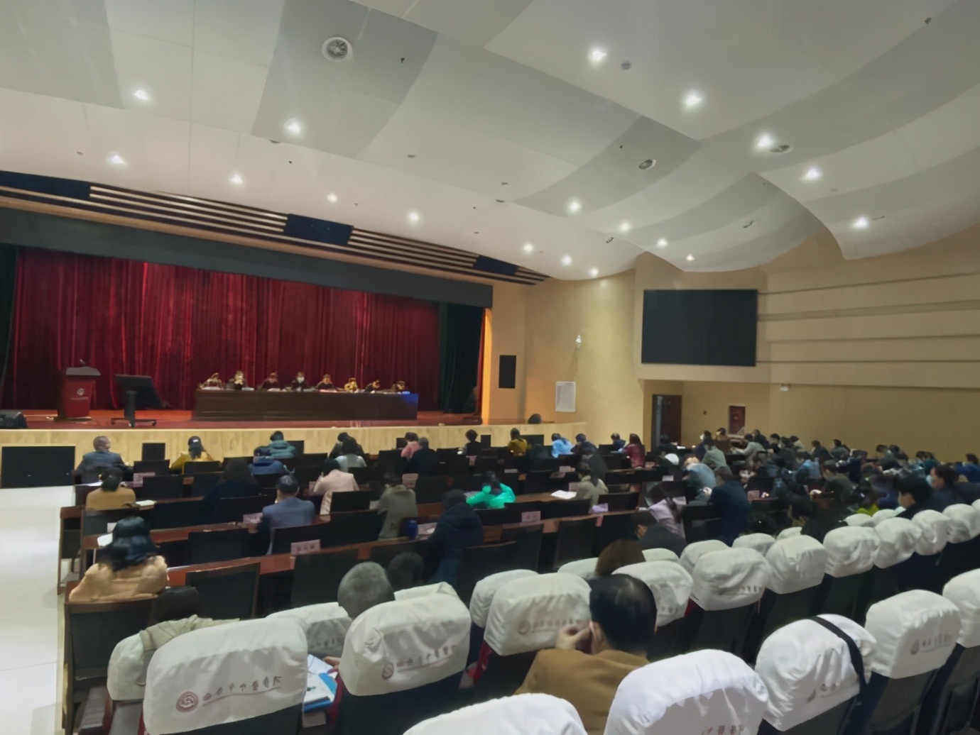 发扬“三牛”精神 书写医院高质量发展新篇章