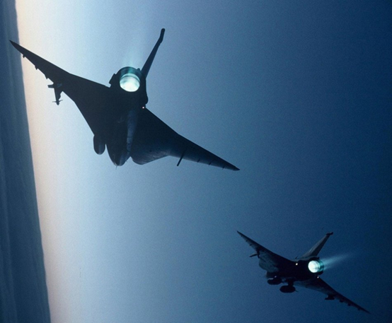 超越时代的科幻战机！瑞典60年前的经典之作！萨博35战斗机