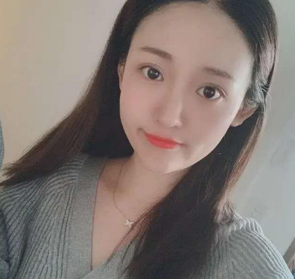 “绿地”女主终于认错了：收到2个万元包就“代