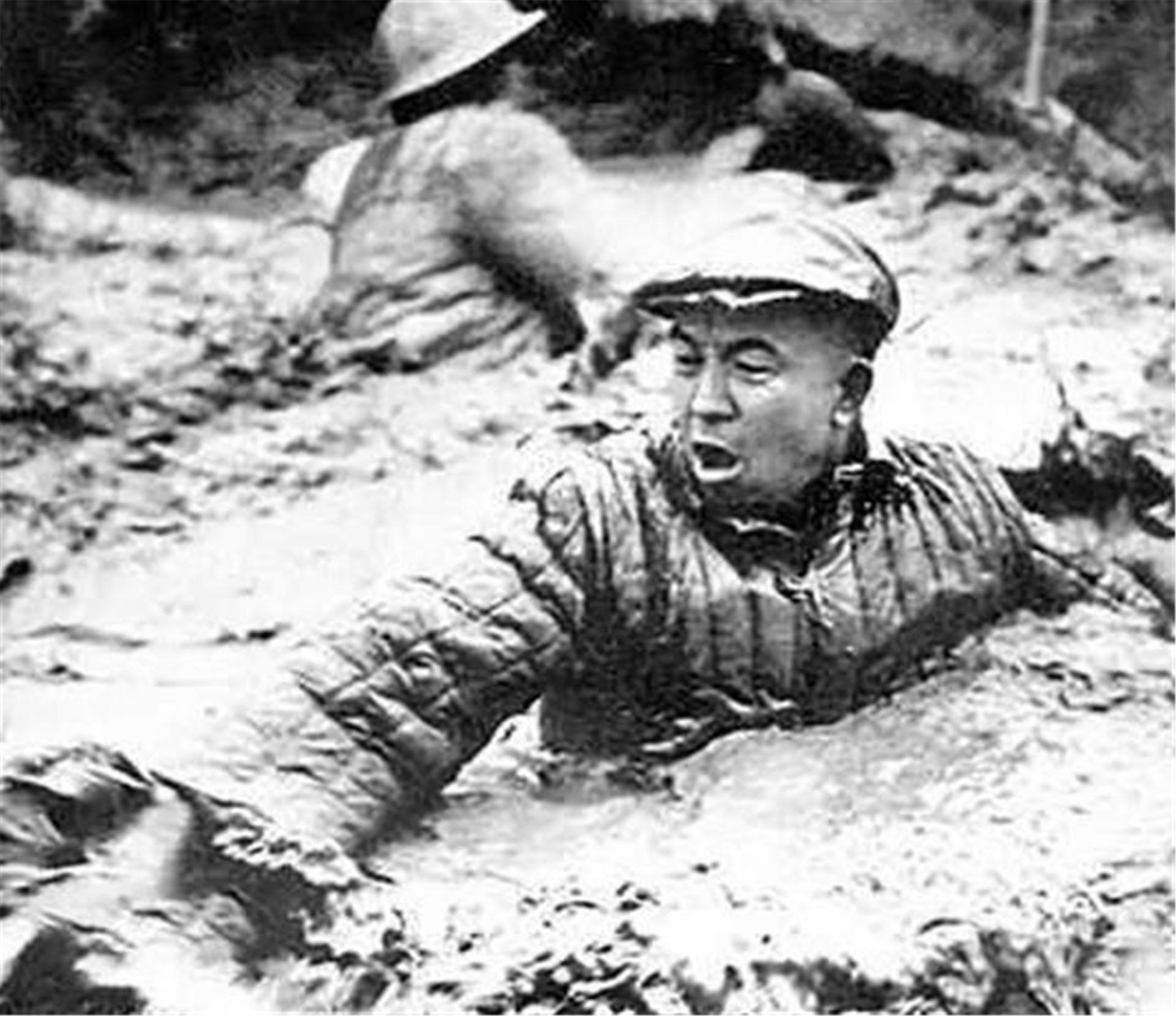 “铁人”王进喜47岁病逝，死后葬进八宝山，5个子女现状如何？