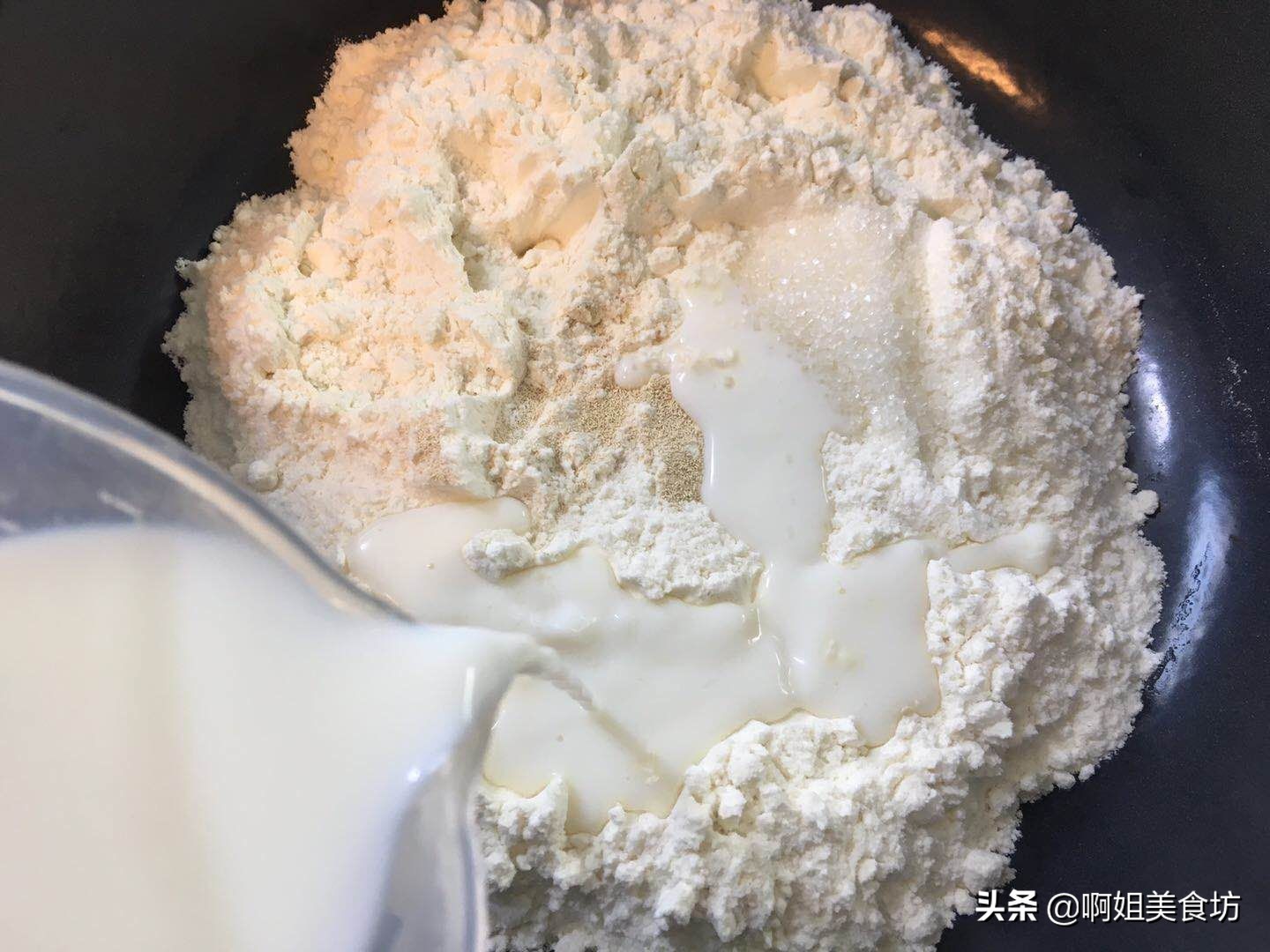 The child’s favorite custard bag is fluffy, noisy, and rich in milk, so I don’t have to go out to buy
