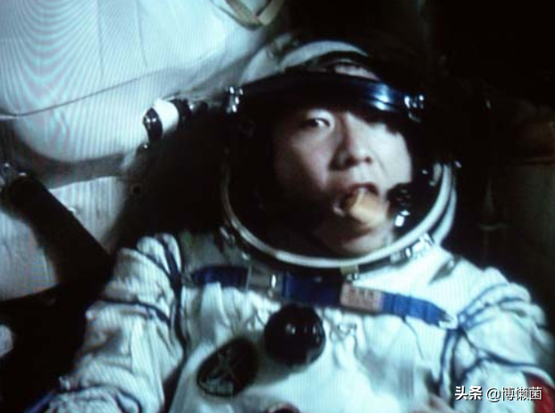 中国太空食品小卖部正式开张！我们的伙食标准让外国人羡慕嫉妒恨