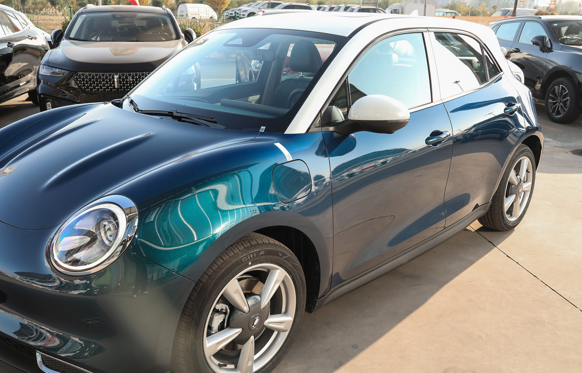 The Beetle is discontinued, it's coming!The styling is cute, from the