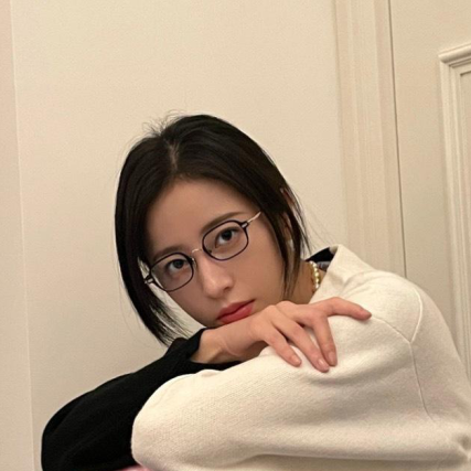 别再“披头散发”了！这4款冬季发型才够美够撩