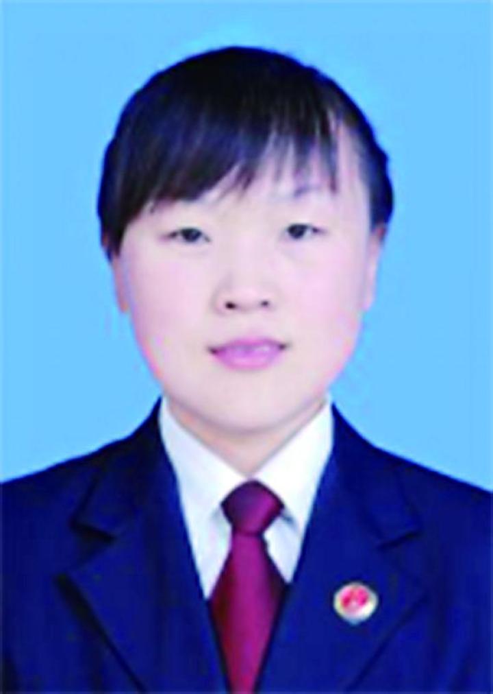 用奉獻(xiàn)擔(dān)當(dāng)詮釋無悔選擇——記慶陽市人民檢察院檢察官陳春芳