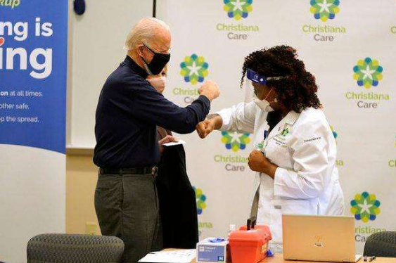 拜登果然棋高一招，再次給特朗普一次重擊，民眾：這才是合格的總統