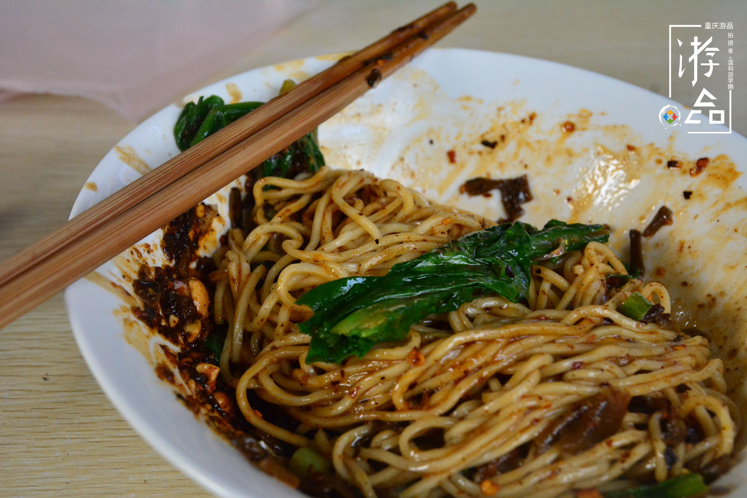 重庆最具争议小面：123台灯与他的堡坎面，偏见是成名的代价？