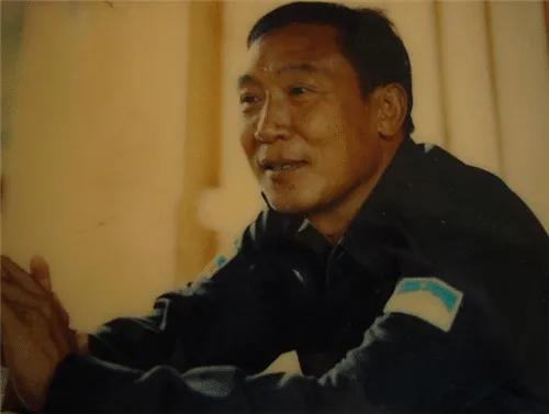 “亚洲新毒王”是中国人？一年入账1200亿，坚持