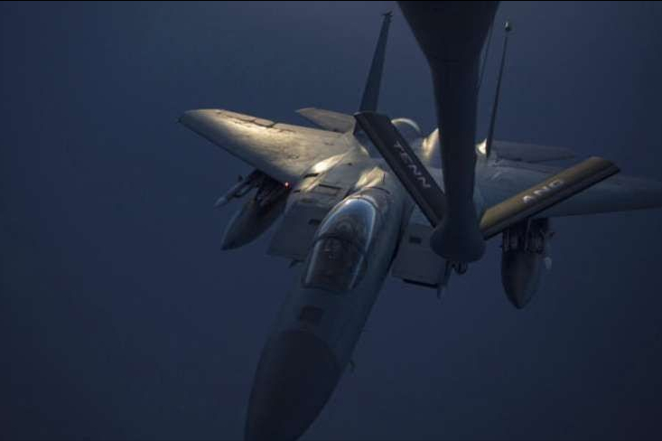 別再緊盯阿富汗，中東出大事了！ 美F15突然開火，又一大戰爆發？