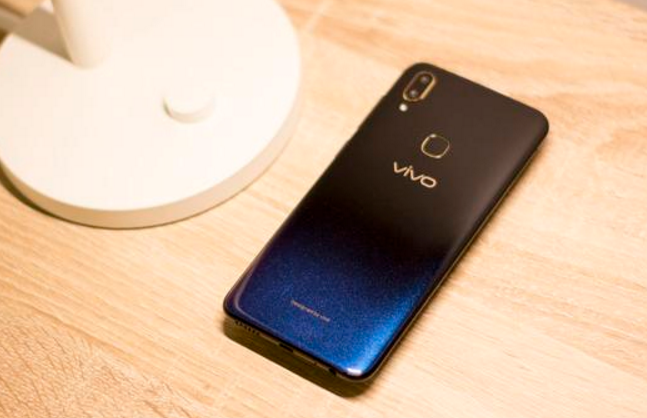 安兔兔公布千元手机性价比高排行：vivo Z1第三，小米8 SE入选！