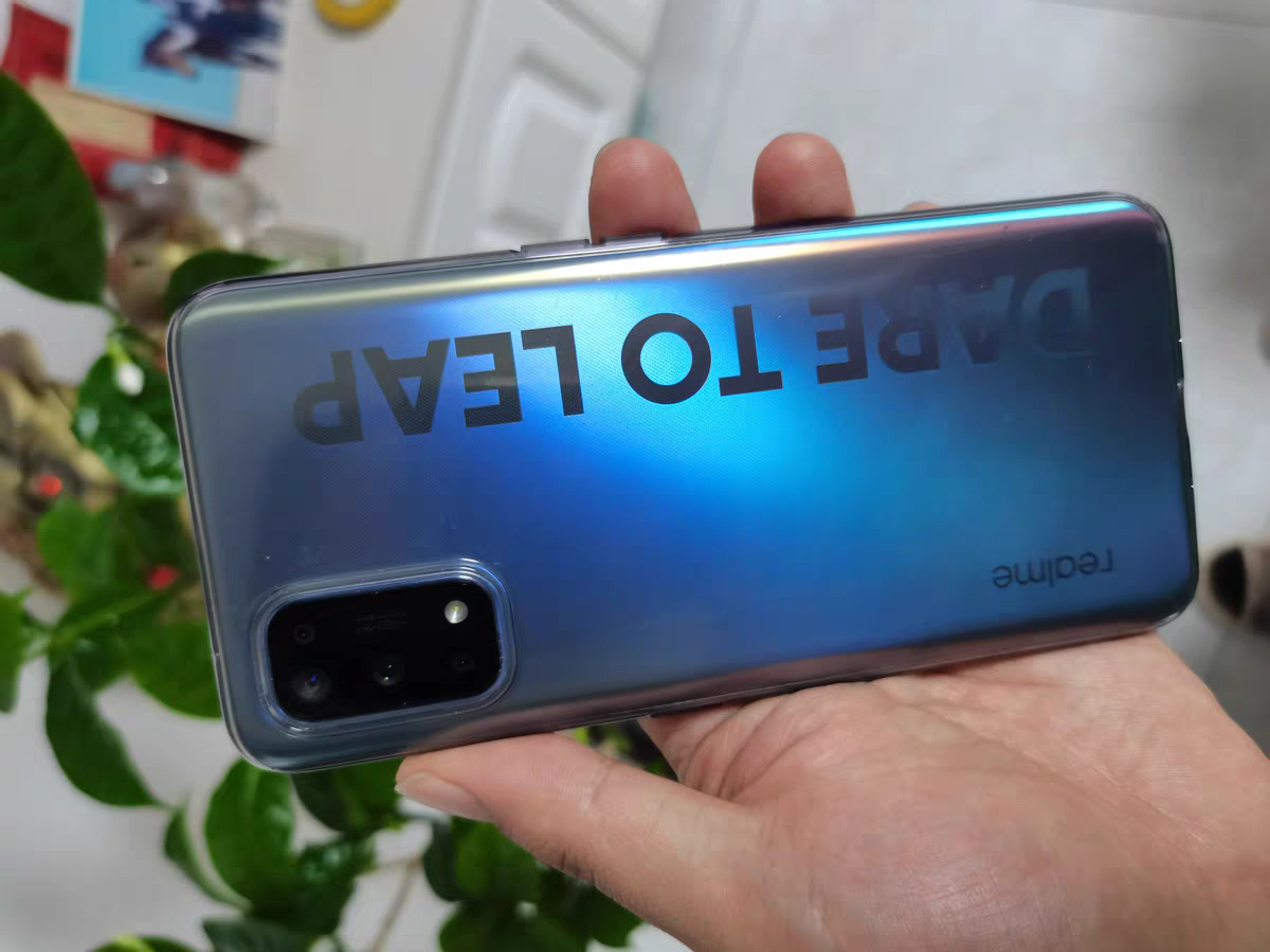 快充、高刷、性能？三款千元机推荐，最高仅售