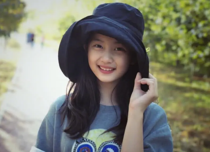 黄磊女儿多多很忧郁，并不像平常那样快乐，黄