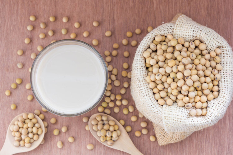 还在喝牛奶补钙？这8种蔬菜的钙含量比牛奶高，建议每天吃一把