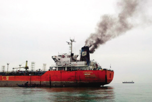 伊拉克和伊朗“袭船战”升级，印度油轮“安比卡”最先倒霉