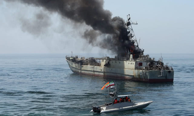 惧怕伊朗全面报复？美国海军发出最严厉警告，