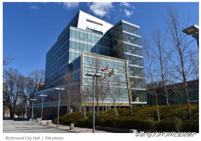 Richmond City Government officials again highprofile "show off their wealth"!The average salary