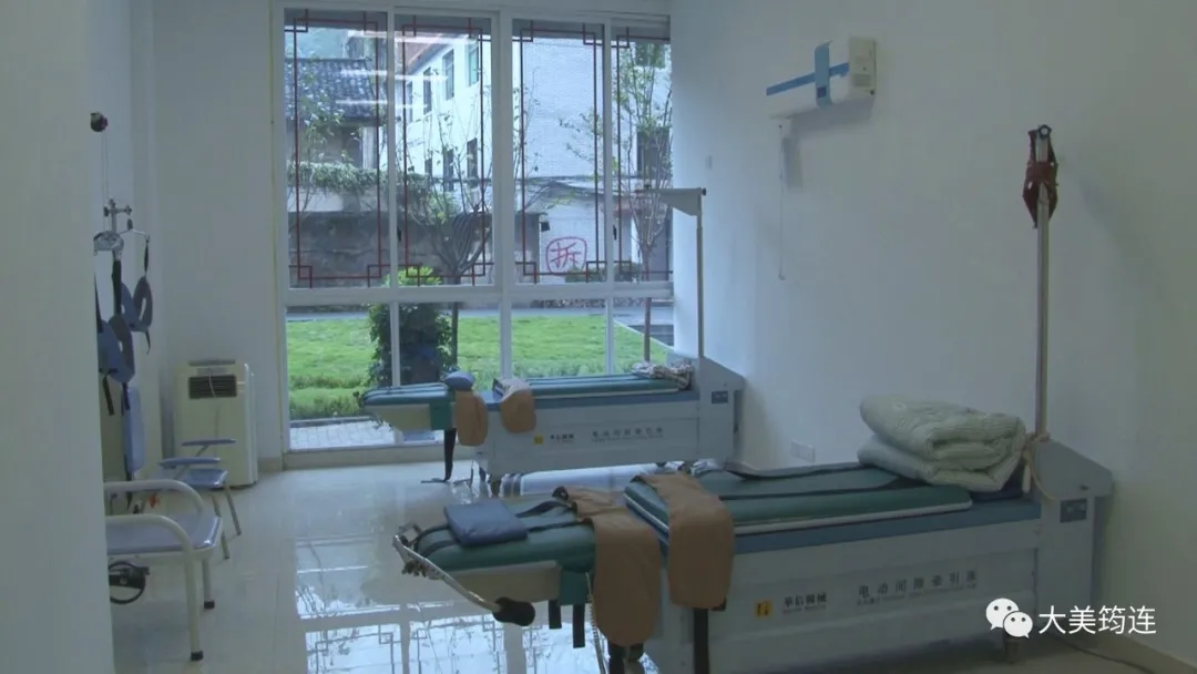 成都中医药大学附属医院医疗集团医院在筠连县挂牌成立