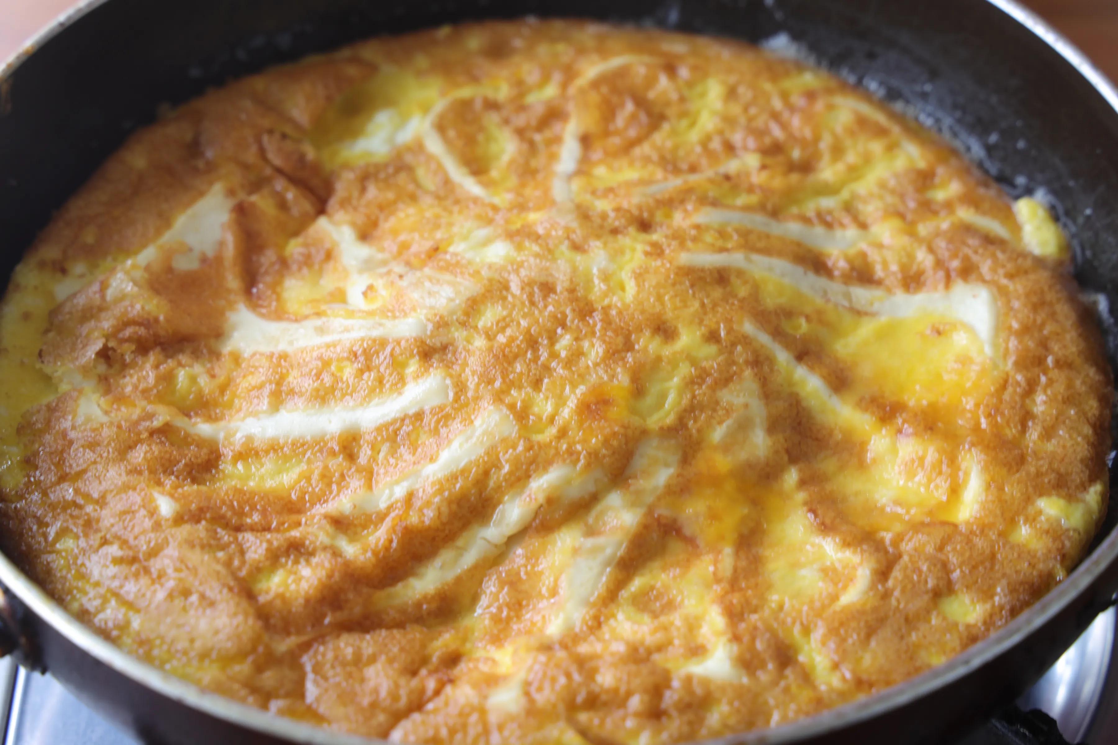 豆腐裡打入3個雞蛋，學會新吃法，鮮香味美特下飯，做一次饞一次