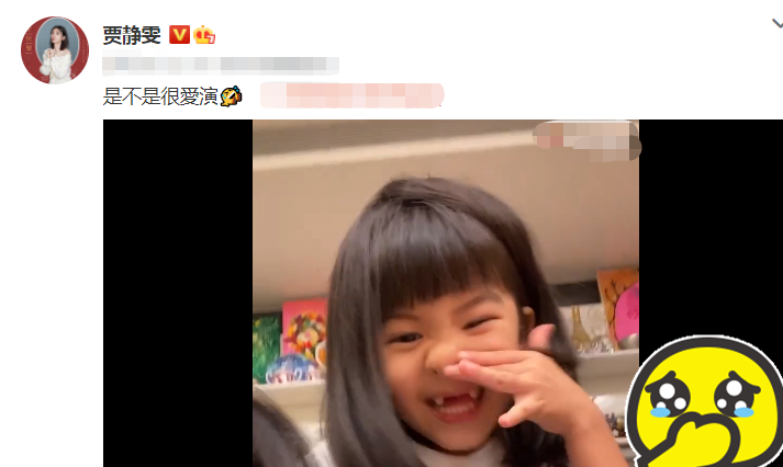 咘咘波妞果真是“小活宝”，画画搞怪全不落，贾静雯直呼：很爱演