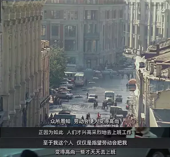 温柔的讽刺、含泪的笑,他才是真正的喜剧大师