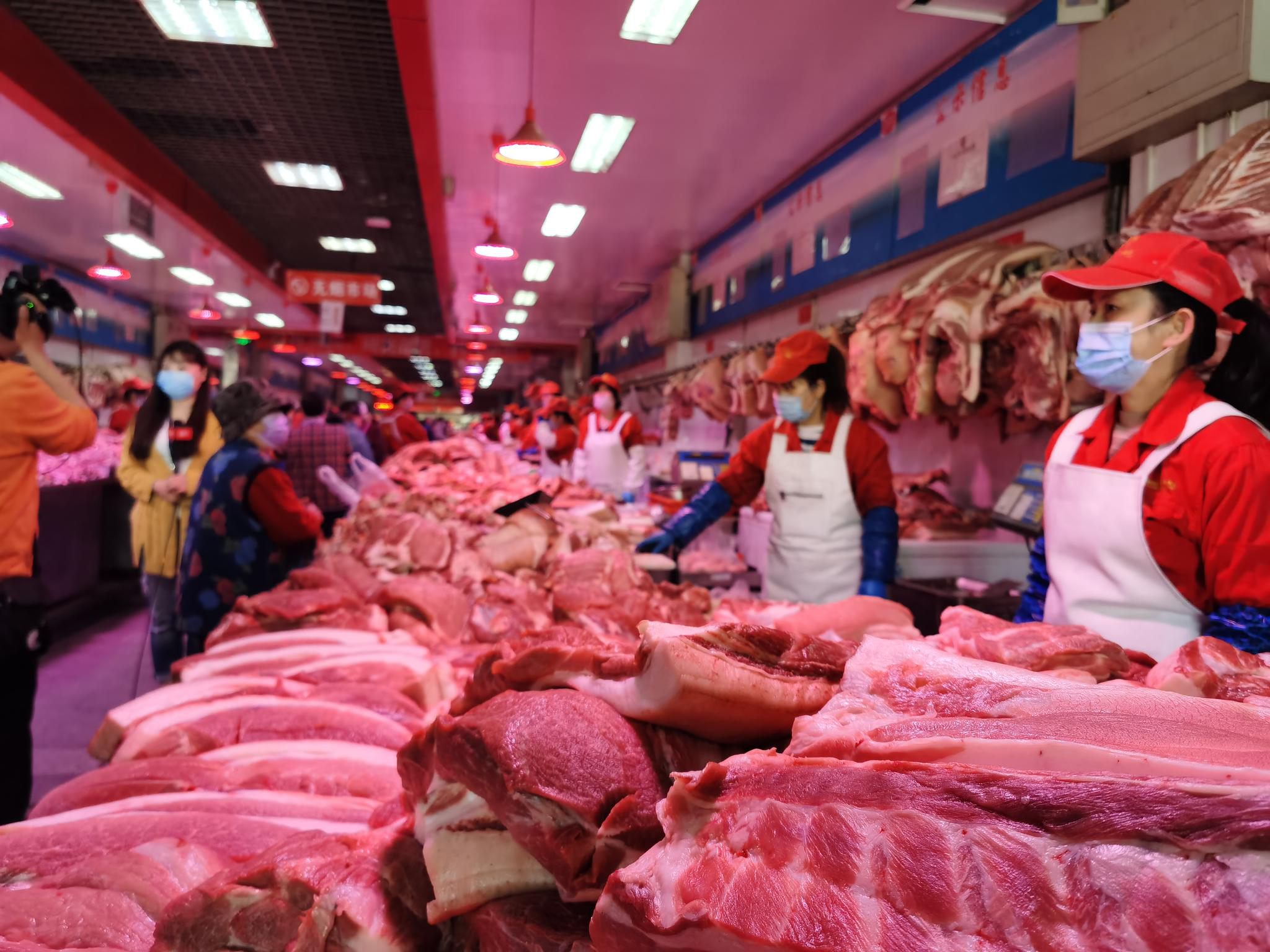 美国横刀夺“肉”，巴西眼睁睁看着与中国生意