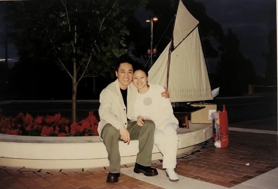19歲輟學(xué)給張藝謀生3個(gè)娃、隱忍10年拿到結(jié)婚證，陳婷真的太狠了