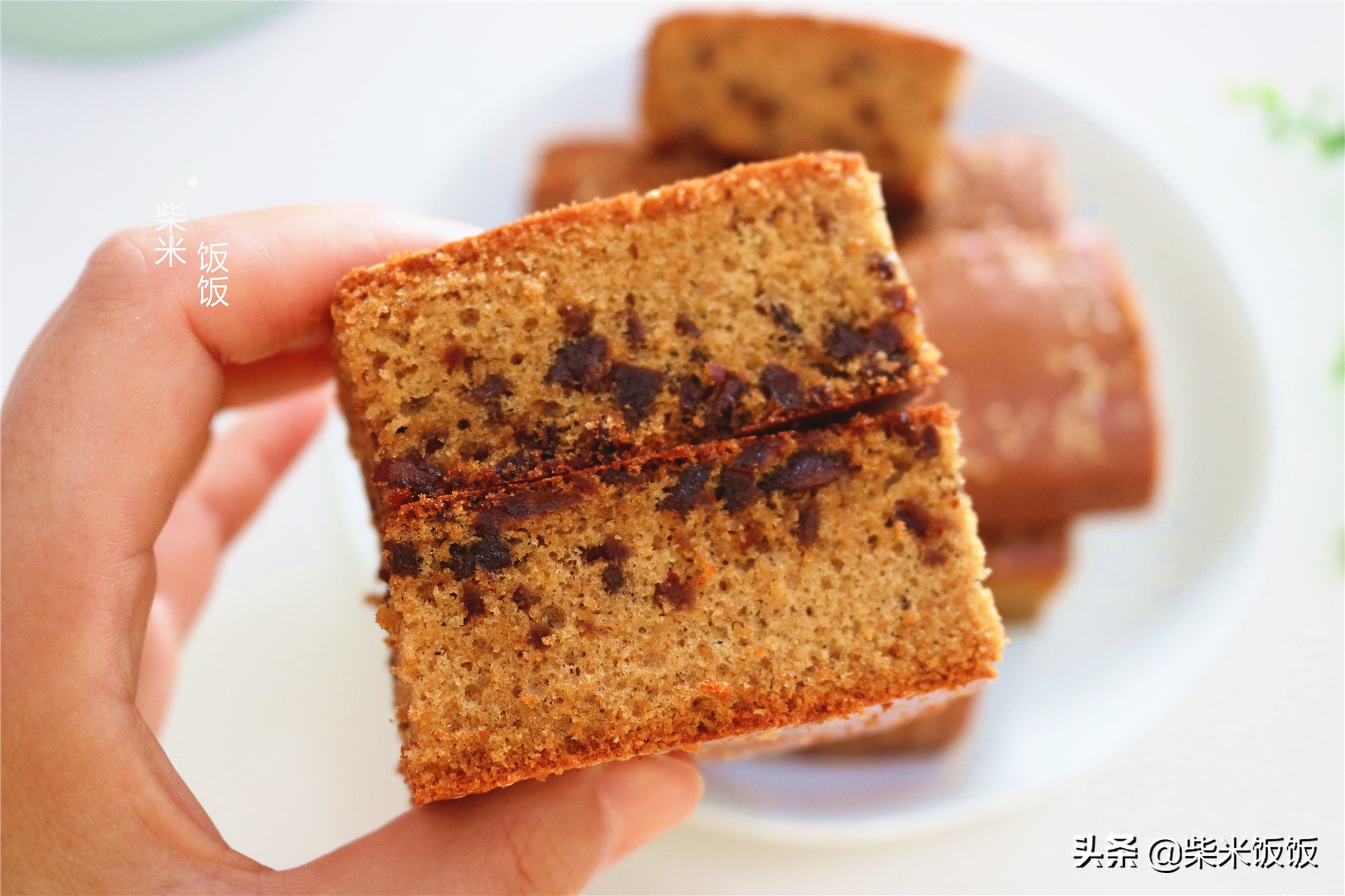3个鸡蛋，一把红枣，做一款简单又好吃的枣糕，味道太正了