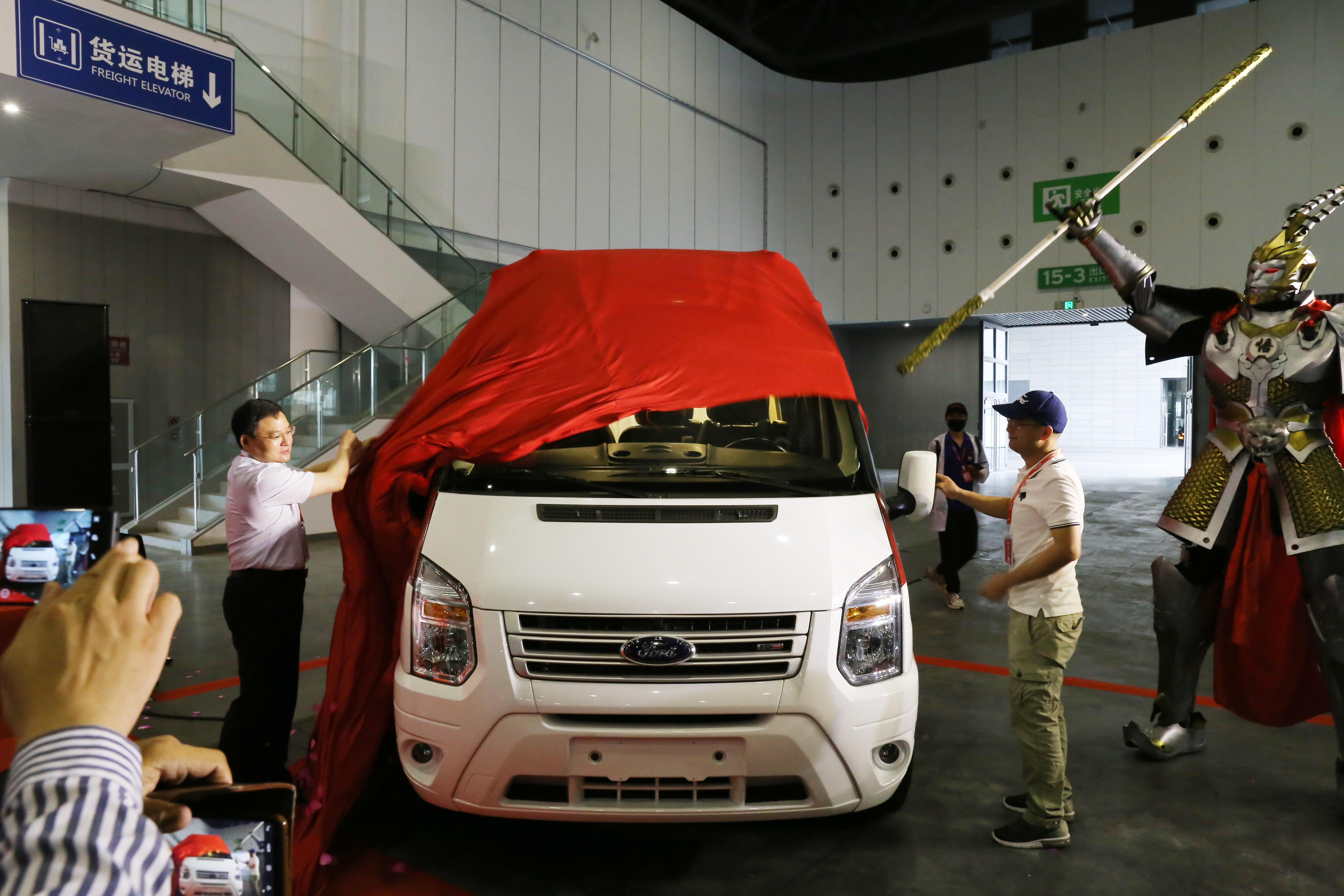 初夏房車(chē)盛會(huì) 相約天府之都 2021第三屆世界房車(chē)露營(yíng)博覽會(huì)今日開(kāi)幕