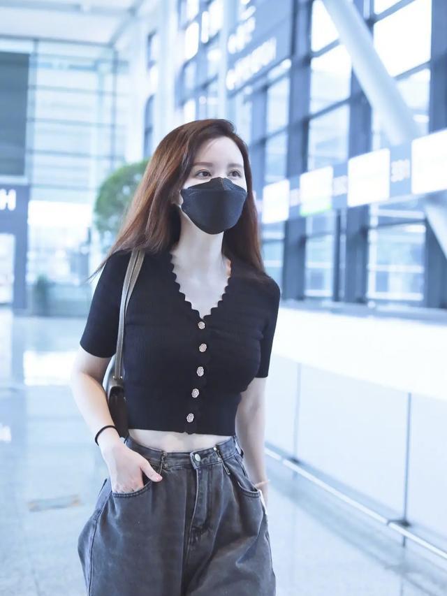 张萌