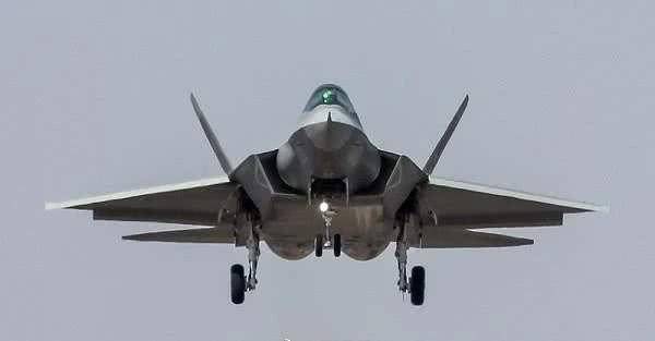 “海四代”接近交付？鹘鹰去掉空速管，已成“验证机”将测试隐身