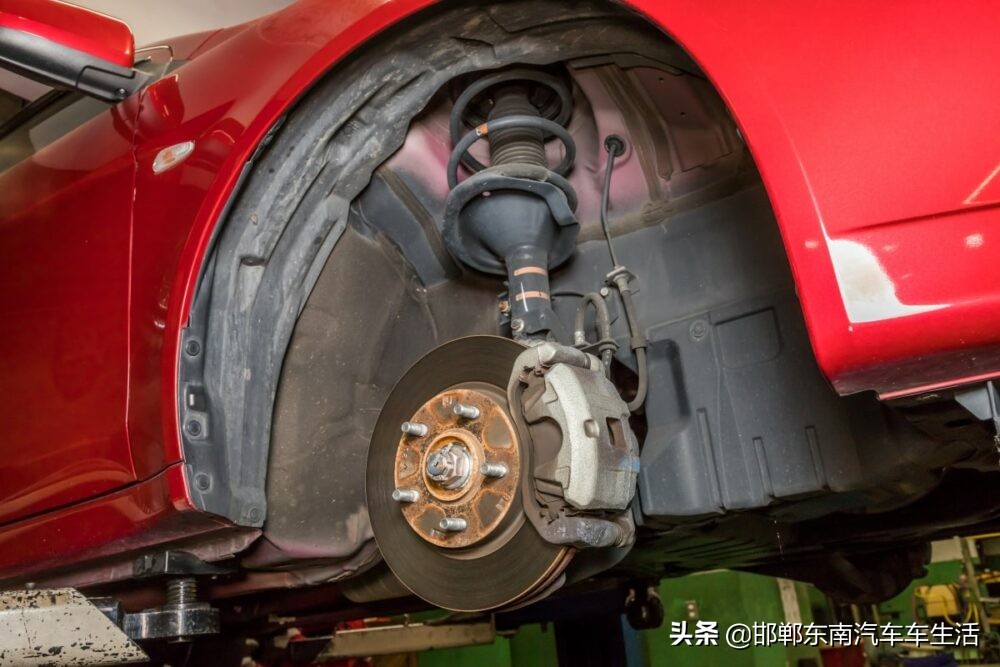 What is a fourwheel independent suspension?What are the advantages iNEWS