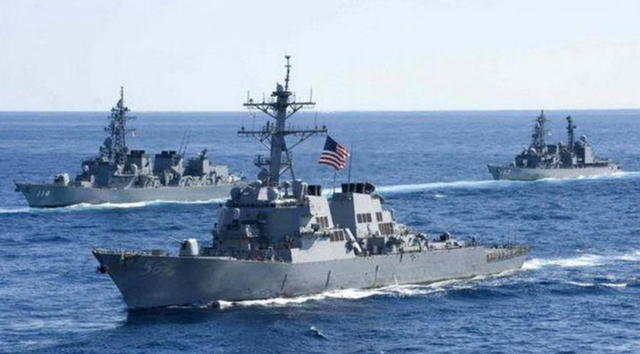 美军舰刚闯入南海，解放军立刻作出反应，国防部打开天窗说亮话