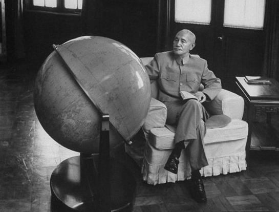 蒋经国问斯大林：为何非要让外蒙古独立？斯大林淡淡地给出了答案