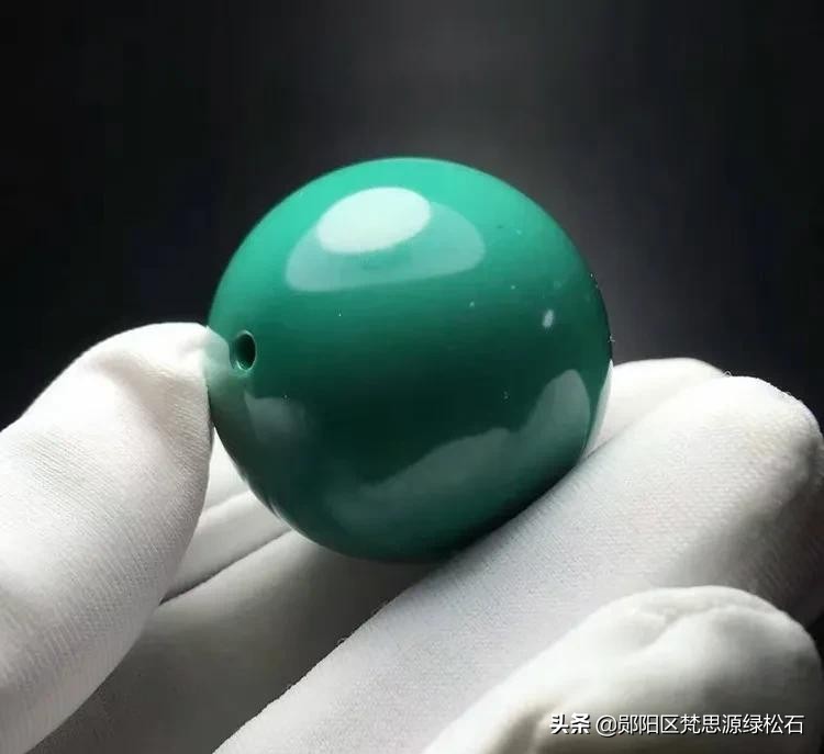 绿松石蓝色的比绿色的好吗？
