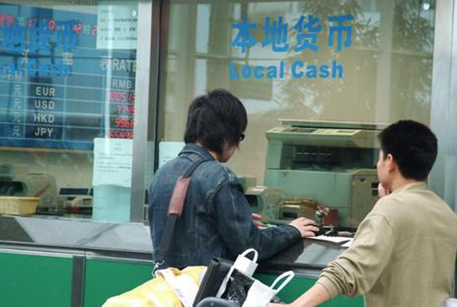 诈骗电话那么多，骗子连普通话都“不过关”，为何还能骗到人？