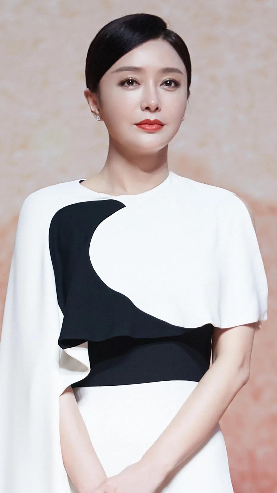 "Breakout" heroine Qin Lan, a god of beauty, pure and beautiful, Li ...
