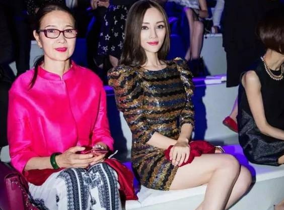 曾是银幕女神，经商后身价上亿：李小璐不争气，但她妈妈是真牛