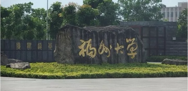 嫌恐怖片不够刺激，读这几个高校的灵异事件试