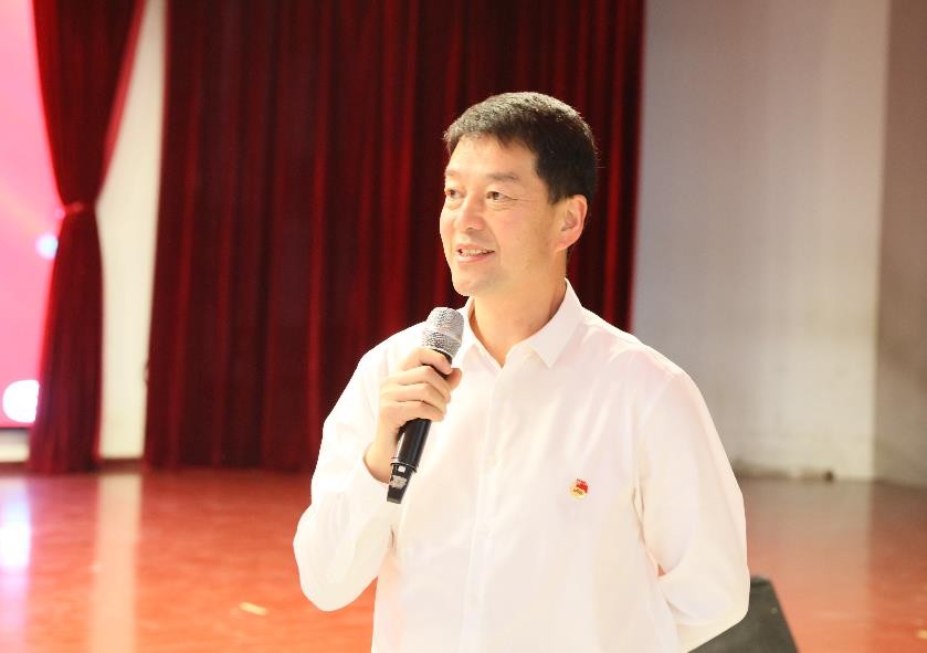 武汉交通职业学院师生同上一堂党史教育课：坚定信仰